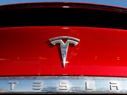 Tesla recalling more than 1.8M vehicles due to hood issue