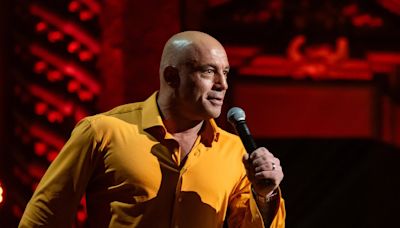 Joe Rogan RETRACTS comment on who he likes for president in 2024