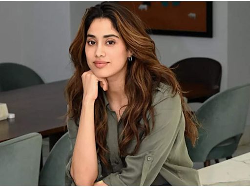 Janhvi Kapoor on foray into South cinema: It makes me feel closer to my mom | Hindi Movie News - Times of India