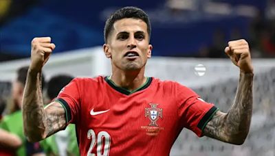 Manchester City make Joao Cancelo demands clear as Barcelona made aware of player’s intentions