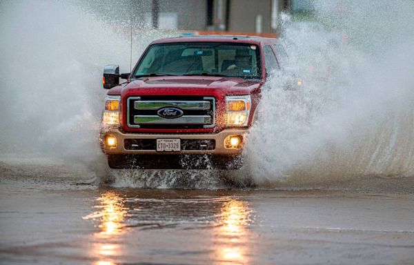 Most of North Texas under flood watch Thursday. Dallas-Fort Worth could get 4 more inches