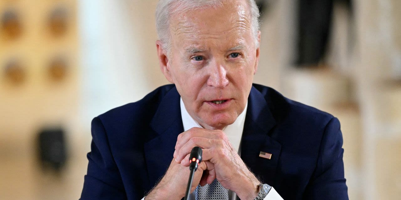 Biden to Give Legal Status to Immigrant Spouses of U.S. Citizens