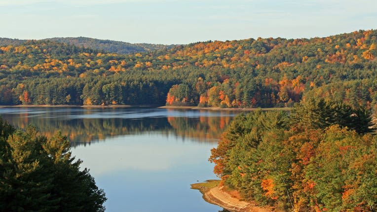 40 Best Places to Visit in the Fall for Peak Foliage