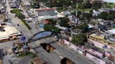 Search continues for 2 inside massive Guatemala sinkhole