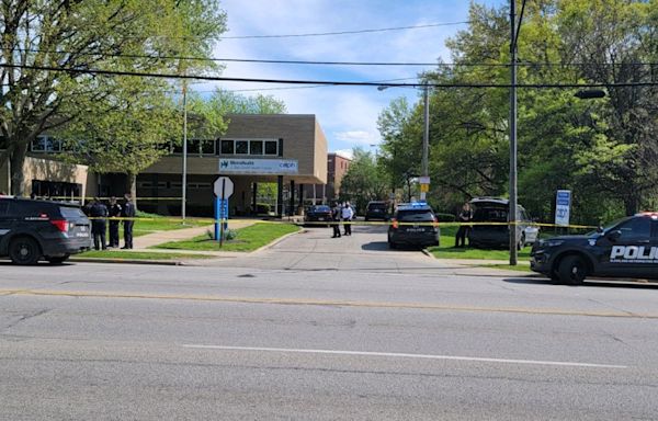 Student shot outside Cleveland high school