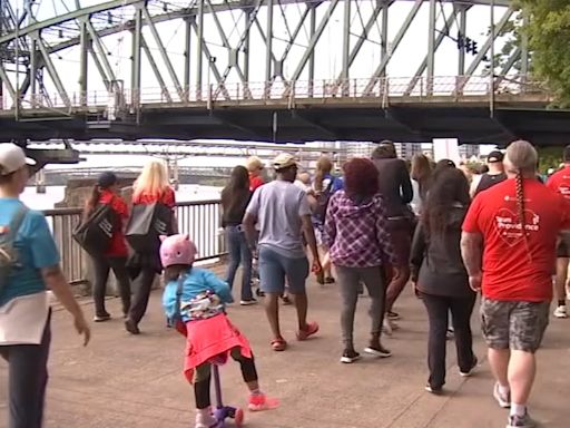 Portlanders walk downtown to raise money, awareness for heart disease