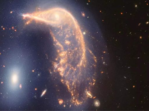 James Webb Space Telescope Images: James Webb Space Telescope captures mesmerizing cosmic dance of two galaxies | - Times of India