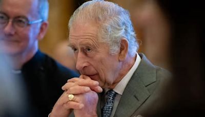 El infame engaño de un alto asesor hacia el rey Carlos III que prende las alarmas en el Palacio de Buckingham