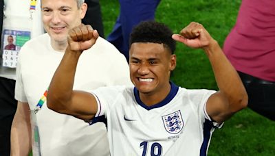 La historia de Ollie Watkins, el compañero del Dibu Martínez que marcó el golazo agónico con el que Inglaterra se clasificó a la final