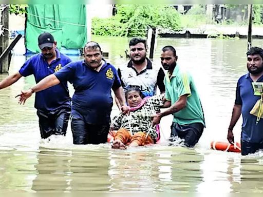 Flood-like situation in Navsari: 3,200 people shifted, Purna river swells | Surat News - Times of India