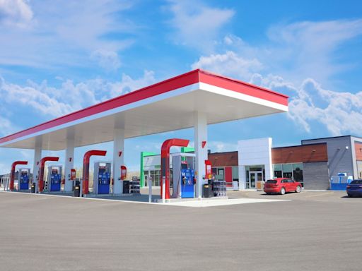 12 Things You Should Never Buy at Gas Stations