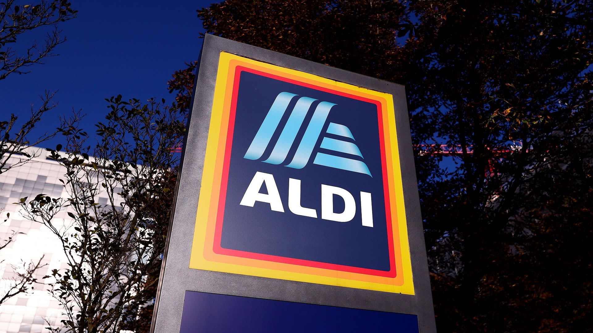 9 Best Summer Deals Dropping at Aldi in August