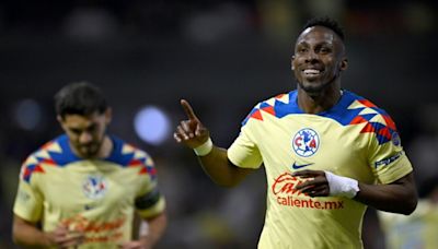 Colombiano Quiñones rompe en llanto por su milagroso gol en el fútbol mexicano
