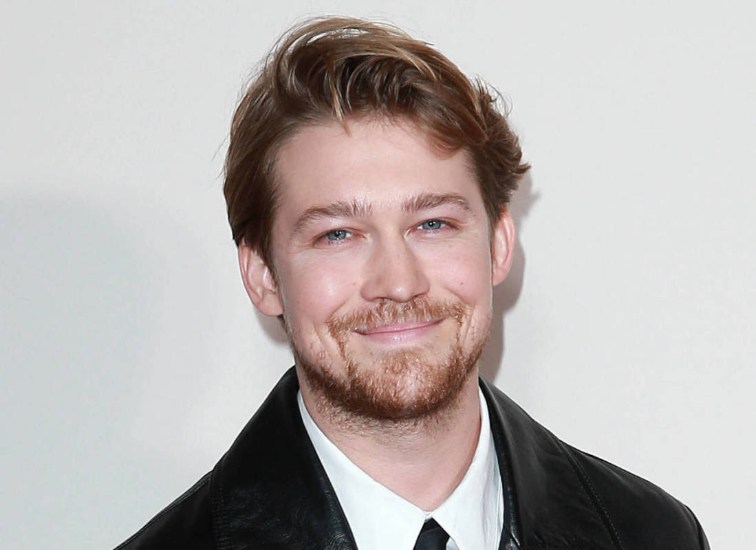 Fans Suddenly Thirsting Over Taylor Swift's Ex Joe Alwyn After His Appearance in France