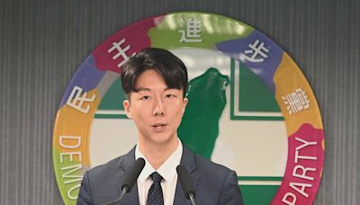 民進黨：柯文哲、黃國昌成「傅隨組織」 才是真詐騙集團