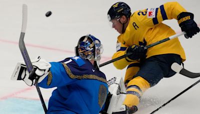 Wings' Lucas Raymond carrying over huge season by leading Sweden to world semifinals