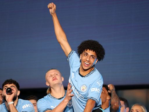 Is a young Manchester City full-back destined to play in midfield?