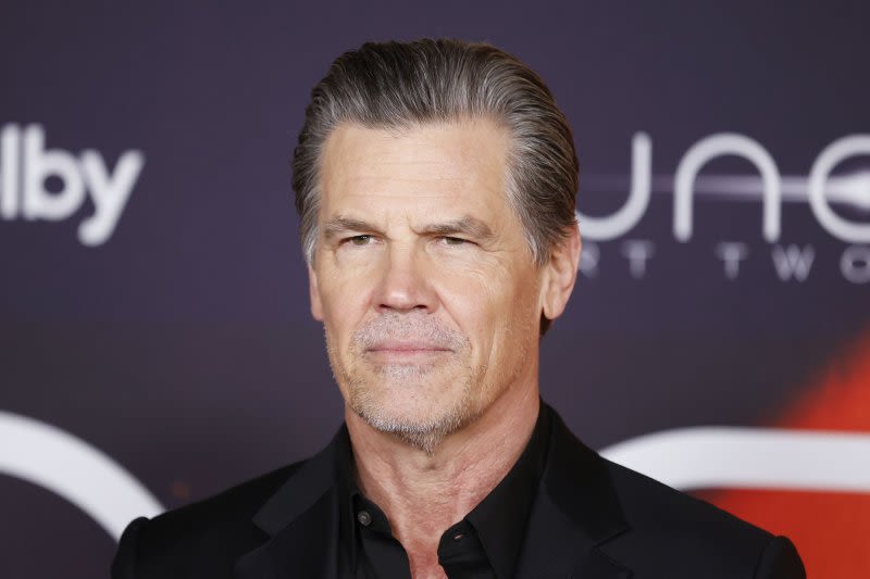 Josh Brolin like a 'kid in the candy store' directing 'Outer Range' episode