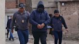 Hallan a policía con 54 paquetes de cocaína en la carretera La Paz-Oruro
