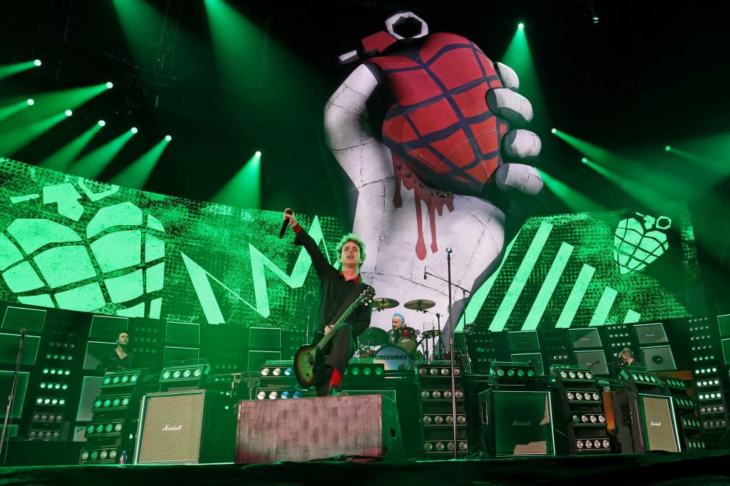 Green Day takes Citi Field on rocking trip down memory lane: review