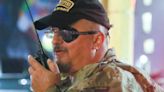 Quiénes son los Oath Keepers, el grupo cuyo líder fue declarado culpable de conspiración sediciosa en EE.UU.