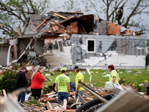 Iowa tornado: Multiple dead as severe weather threatens three states