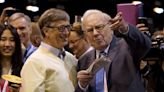 At Berkshire shareholder meeting, Buffett exhorts successors, pays tribute to Munger