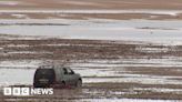 Car stranded on Cleethorpes beach still to be removed