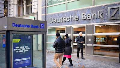 Deutsche Bank’s Investment Bankers Step Up as Rate Boost Fades