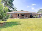 211 E Hilburn St, Bellville TX 77418