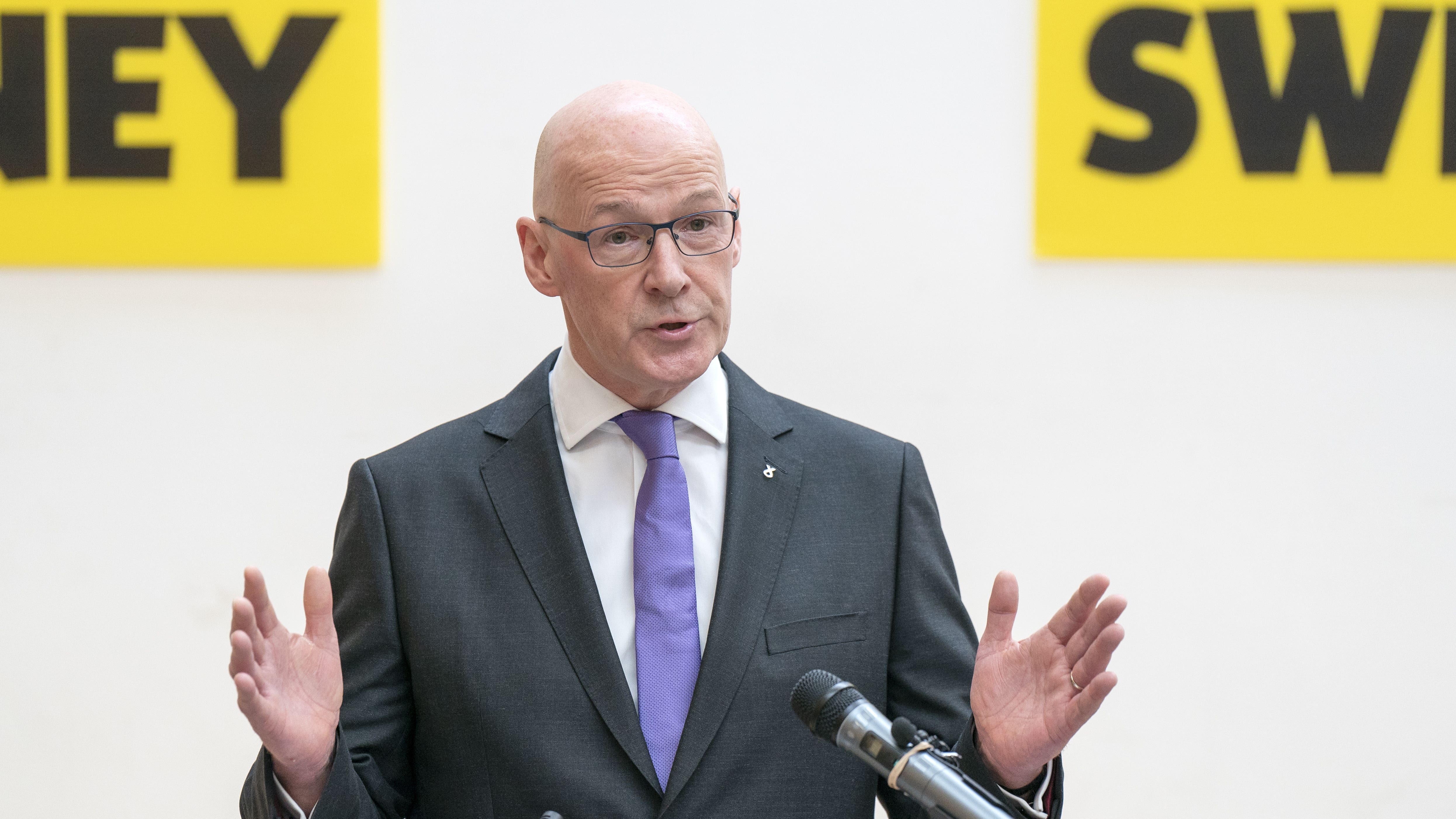 Swinney urged to drop independence push and avoid new deal with Greens