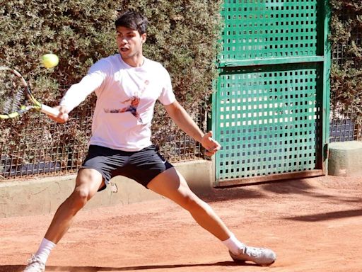 Carlos Alcaraz evita a Djokovic y Rafa Nadal en Roland Garros