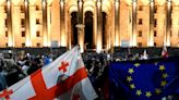 Géorgie : pourquoi le bras de fer entre le pouvoir pro-russe et la population inquiète l’UE