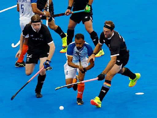 Olympics-Hockey-Veteran India outlast determined New Zealand squad in battle of goalies