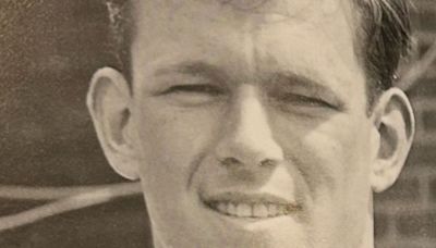 Tributes paid after Somerset cricket legend dies