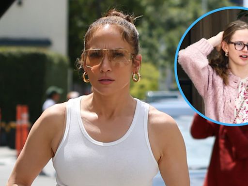 Jennifer Lopez Enjoys Lunch With Stepdaughter Violet Affleck Amid Ben Affleck Issues