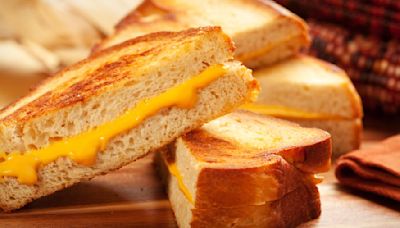Tennessee Restaurant Serves The 'Best Grilled Cheese Sandwich' In The State | iHeart
