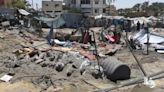 Al menos 90 muertos en ataque israelí sobre campamento de civiles en Gaza • Once Noticias