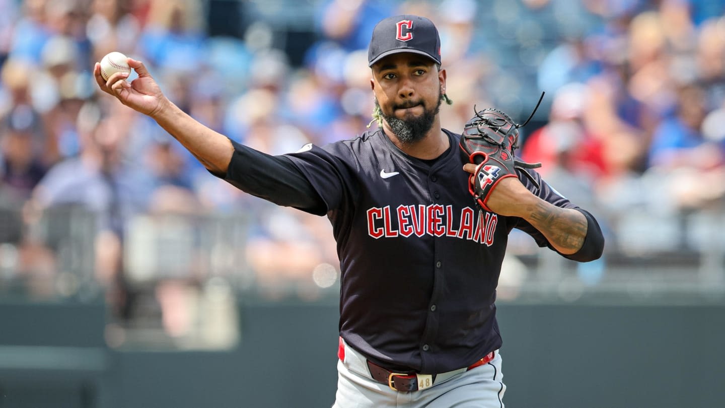 Cleveland Guardians' All-Star Pitcher Compared To All-Time Great