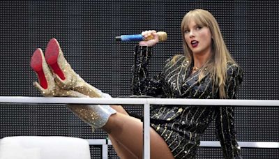 The MTV Video Music Awards are back. Will Taylor Swift make history?