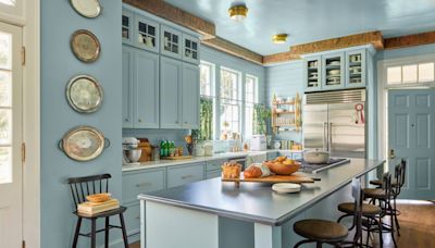 What to Consider Before Refacing Your Dated Kitchen Cabinets