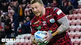 Josh Charnley: Leigh Leopards winger extends contract