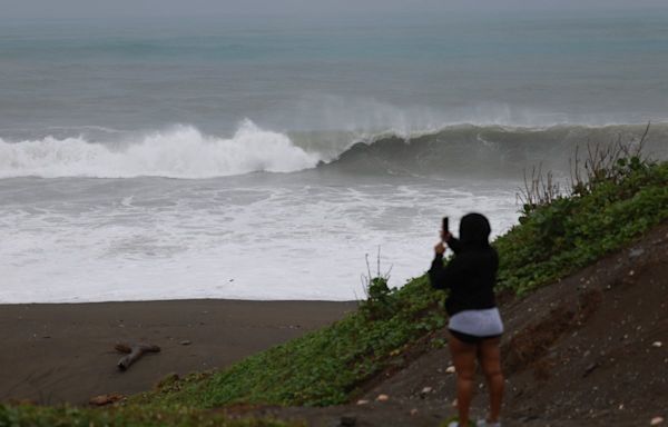 Hurricane Beryl slams into Jamaica as Cayman Islands prepares for impact within hours: Live updates