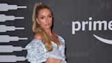 Paris Hilton adopta un gato para sobrellevar la pérdida de su perrita Diamond Baby