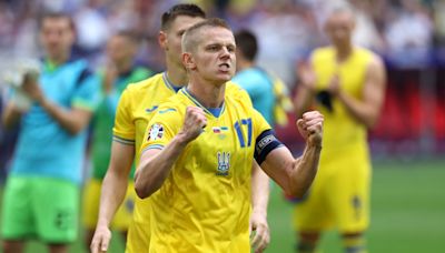 Oleksandr Zinchenko bounces back from early mistake to steer Ukraine to victory over Slovakia