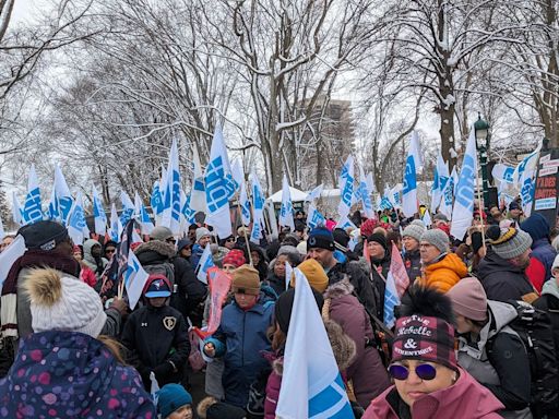 Quebec nurses reject union-backed concessions contract