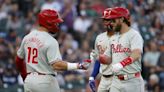 MLB roundup: Phillies post triple play in rout of Tigers