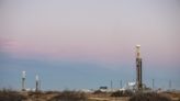 US Shale Drilling-Rig Usage Plunges by Most in Five Months