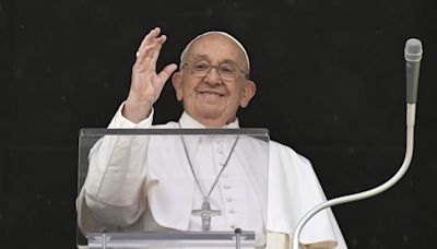 Pope Francis sparks MAGA fury: "Hypocrite"