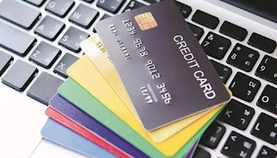 Credit card dues and defaulters on the rise - ET BFSI